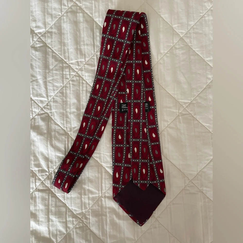 Zylos George Machado Elegant Red Paisley Geometric Men's Tie